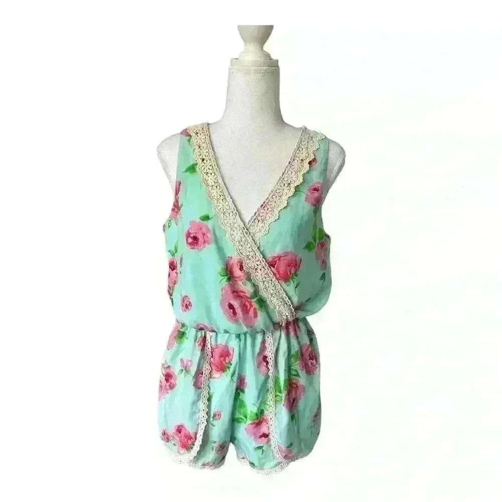 Bo Bel NWT Blue/Green Floral Sleeveless Romper Shorts Women’s M